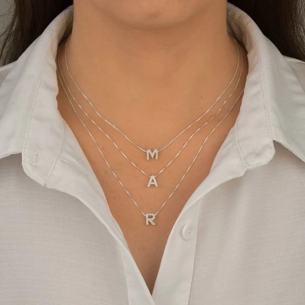 Colar Letra Cravejada - Imagem 5
