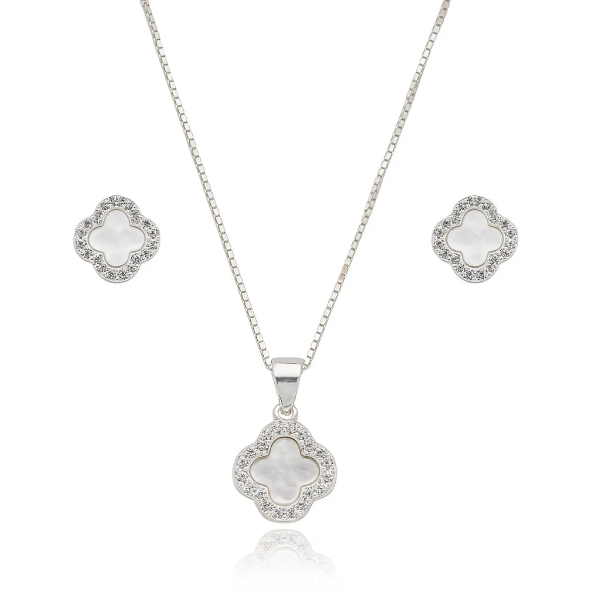 Conjunto Trevo Madrepérola Cravejado