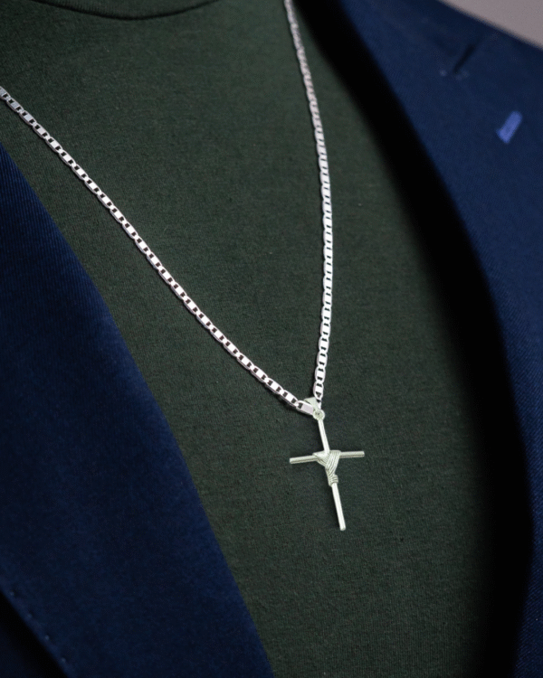 Colar Piastrine Com Crucifixo Fio - Imagem 2